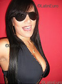 Date this stunning Brazil girl Cleydyane from GOIANIA B2751