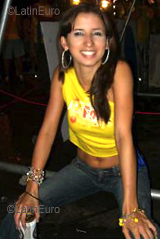 Date this tall Brazil girl Juliana from ITANHOMI B2757