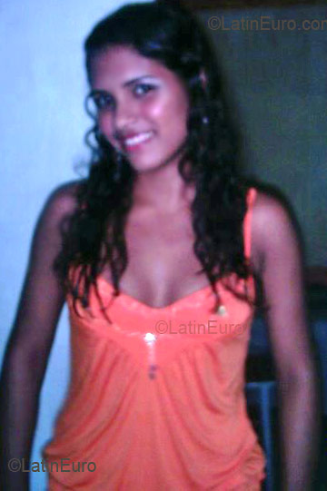 Date this charming Brazil girl Ana from SAO LUIS B2788