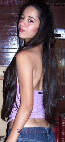 Date this athletic Brazil girl Nayara from GOVERNADOR VALADARES B2809