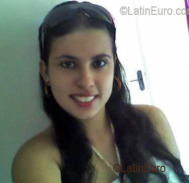 Date this tall Brazil girl Layra from SAO JOSE DO RIO PRETO B2814