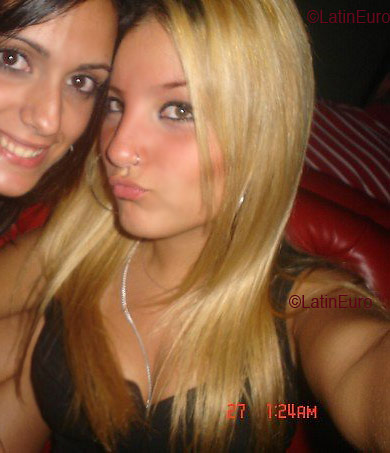 Date this lovely Brazil girl Thaissa from RIO DE JANEIRO B2853