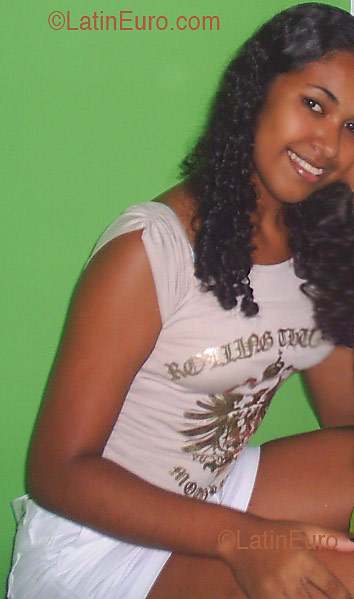 Date this tall Brazil girl Rafaela from RIO DE JANEIRO B2855