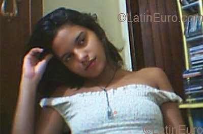 Date this young Brazil girl Paula from PALMARES B2902