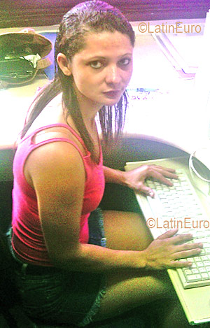 Date this happy Brazil girl Tiane from BELEM B2968