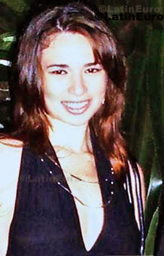 Date this lovely Brazil girl Larissa from Natal B297