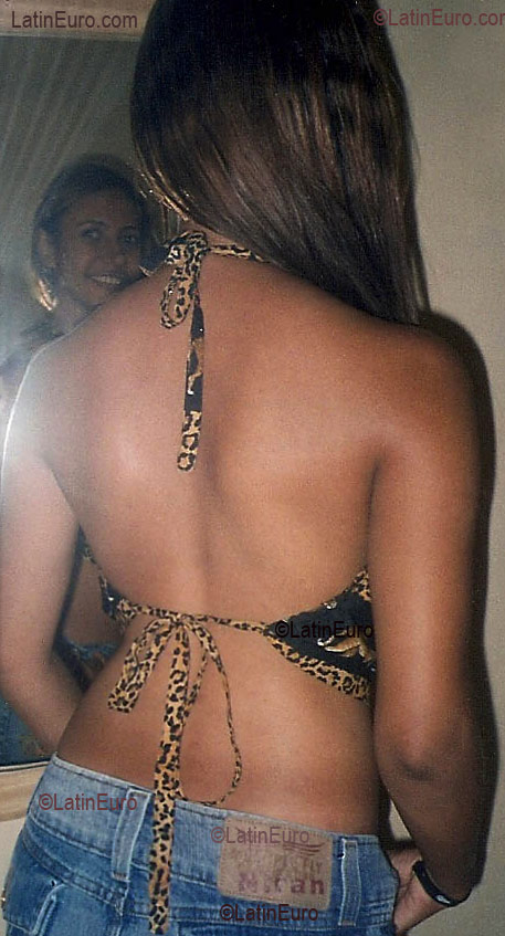 Date this hard body Brazil girl Marcala from JABOATAO DOS GUARARAPES B3012