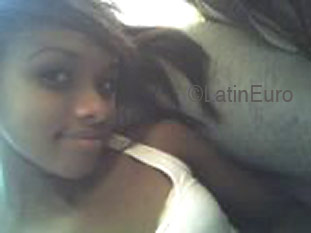 Date this hard body Brazil girl Winnie from SAO PAULO B3105