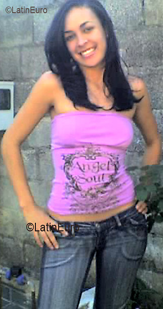 Date this hard body Brazil girl Fabiana from BELO HORIZONTE B3117