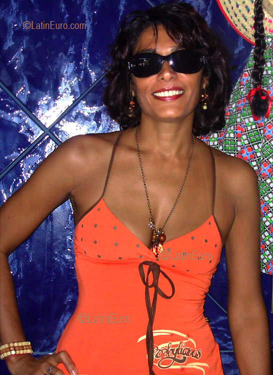 Date this young Brazil girl Magali from SALVADOR B3149