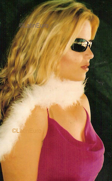 Date this young Brazil girl Geovana from  B3161