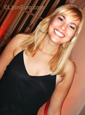 Date this hard body Brazil girl Nadieje from BELO HORIZONTE B3211