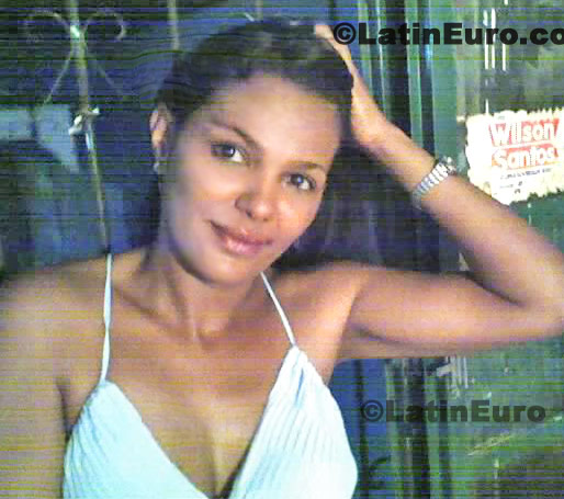 Date this delightful Brazil girl Sheila from Cuiaba B321
