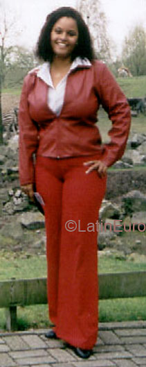 Date this voluptuous Brazil girl Sueli from RIO DE JANEIRO B3267