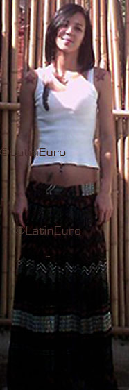 Date this happy Brazil girl Julyana from SANTOS DUMONT B3364