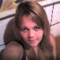 Date this happy Brazil girl Caroline from RIO VERDE B3408