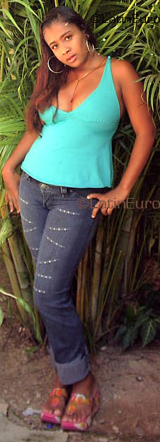 Date this athletic Brazil girl Rosana from JARDIM B3421