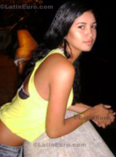 Date this gorgeous Brazil girl Meiriane from Sao Luis B350