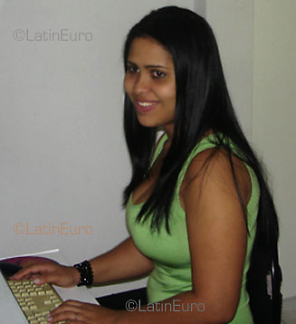 Date this cute Brazil girl Denise from SAO LUIS B3594