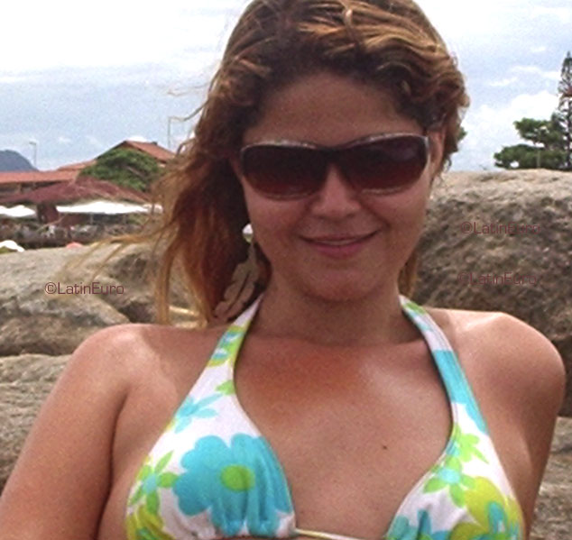 Date this delightful Brazil girl Giselle from PRESIDENTE KENNEDY B3598