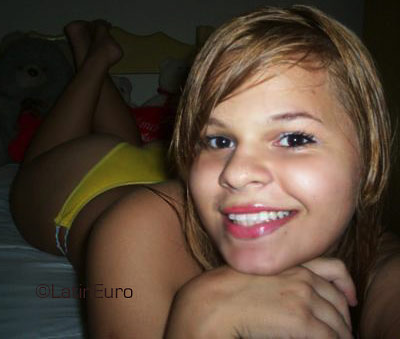 Date this charming Brazil girl Larice from GOVERNADOR VALADARES B3603