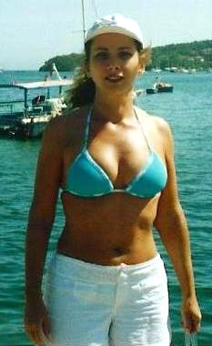 Date this charming Brazil girl Fernanda from ARARAQUARA B3692