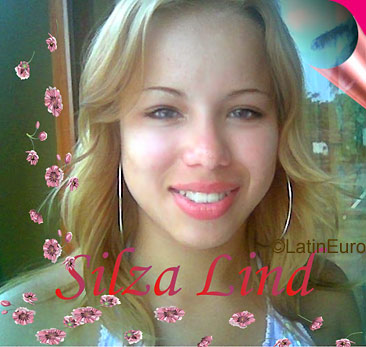 Date this attractive Brazil girl Silza from MAE DO RIO B3703