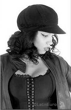 Date this sultry Brazil girl Mirna from SAO CAETANO DO SUL B3745