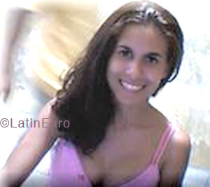 Date this sensual Brazil girl Cassia from RECIFE B3752