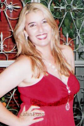 Date this funny Brazil girl Rita from BOM JARDIM B3888