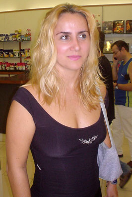 Date this good-looking Brazil girl Carla from SAO MIGUEL DO GUAMA B3940