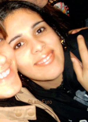 Date this good-looking Brazil girl Fabiane from BLUMENAU B3961