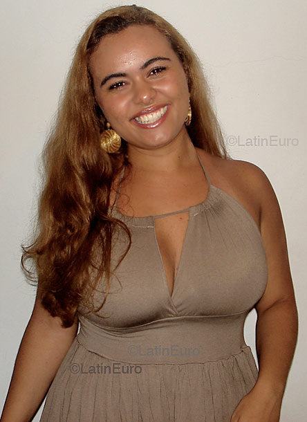 Date this sultry Brazil girl Sabrina from SAO PAULO B4002