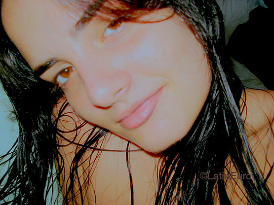 Date this delightful Brazil girl Suellen from  B4006