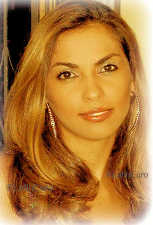 Date this tall Brazil girl Luana from GOVERNADOR VALADARES B4056