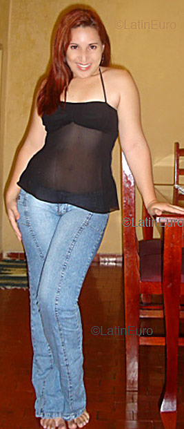 Date this nice looking Brazil girl B4067 from CORONEL FABRICIANO B4067