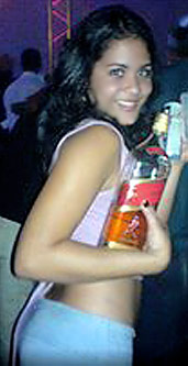 Date this cute Brazil girl Isabela from GOIANIA B4128