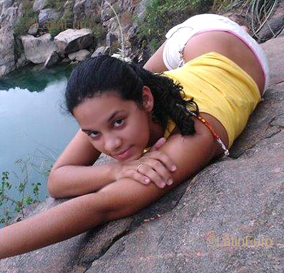 Date this pretty Brazil girl Josylaine from  B4152