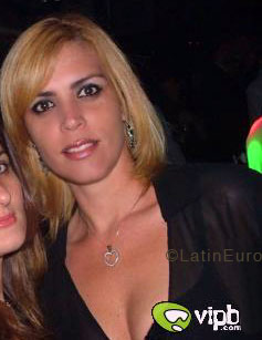 Date this good-looking Brazil girl Lillian from  B4315