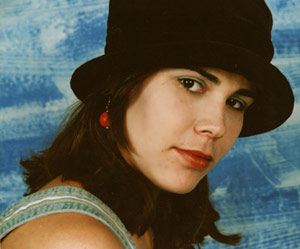 Date this gorgeous Brazil girl Graziella from VALADARES B4404