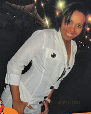 Date this lovely Brazil girl Patricia from ARCOVERDE B4466