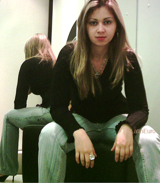 Date this sensual Brazil girl Janice from BARRA B4534