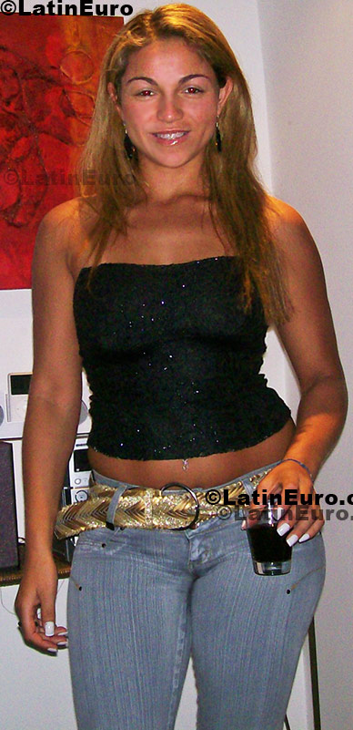 Date this funny Brazil girl Daniele from Juiz de Fora B462