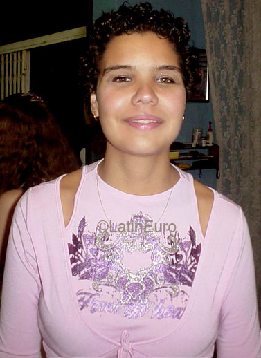 Date this pretty Brazil girl Deborah from CRICIUMA B4656