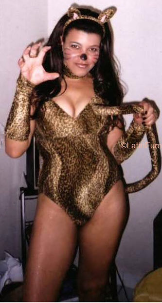 Date this good-looking Brazil girl Elis from VARGINHA B4698