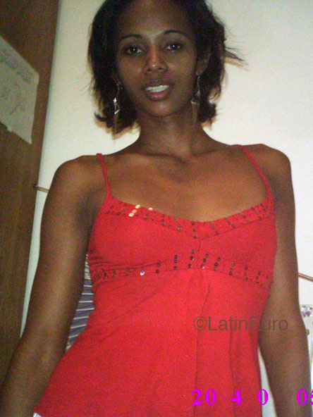 Date this nice looking Brazil girl Daniela from SAO LUIS B4716