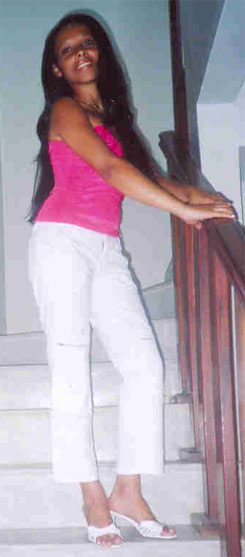 Date this stunning Brazil girl Lucilaine from RIO DE JANEIRO B4749