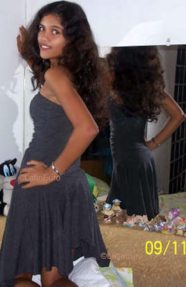 Date this hot Brazil girl Luana from MANAUS B4761