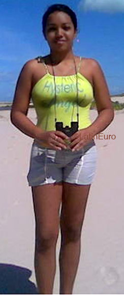 Date this gorgeous Brazil girl Sheile from BEQUIMAO B4789