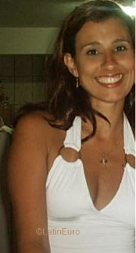 Date this fun Brazil girl Mara from BLUMENAU B4832
